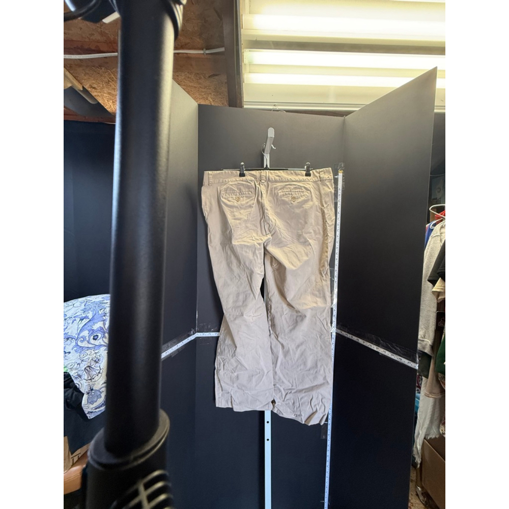 Women's Old Navy Plus 16 Beige Straight Leg Chino Pants - Picture 4 of 6